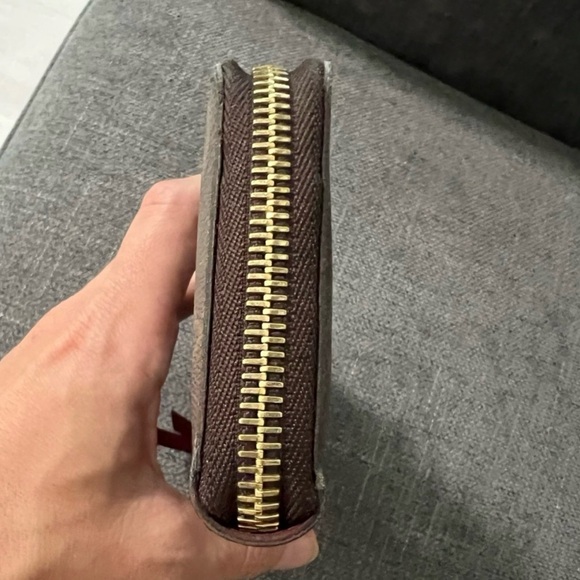 🩷SOLD🩷Louis Vuitton Clemence monogram wallet - Picture 4 of 8